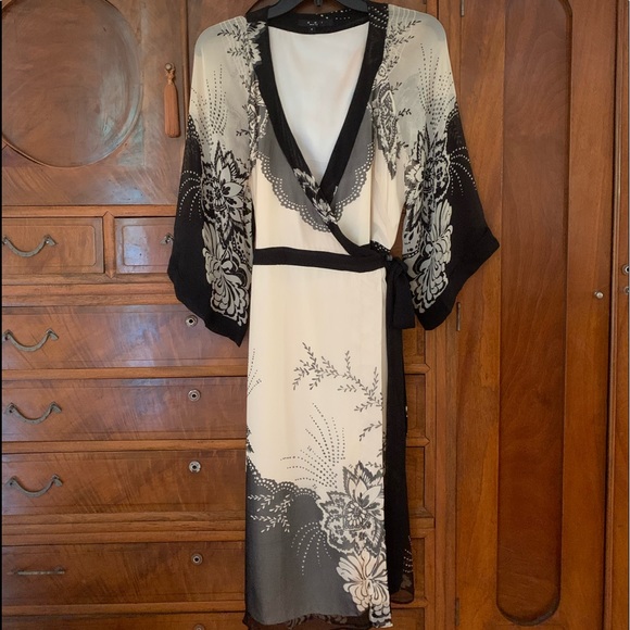 ECI Dresses & Skirts - ECI Silk Floral, Wrap and Kimono Sleeve Dress 4